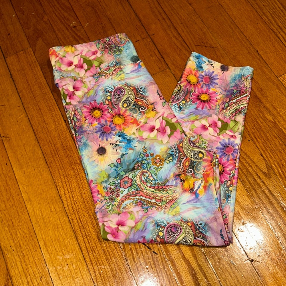 Paisley floral Capri leggings OS